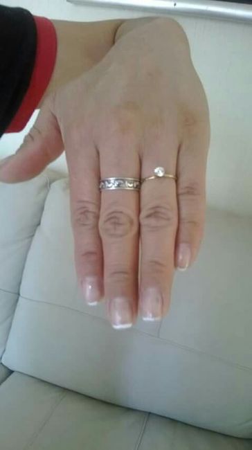 ¡Presuman sus bellos anillos! - 1