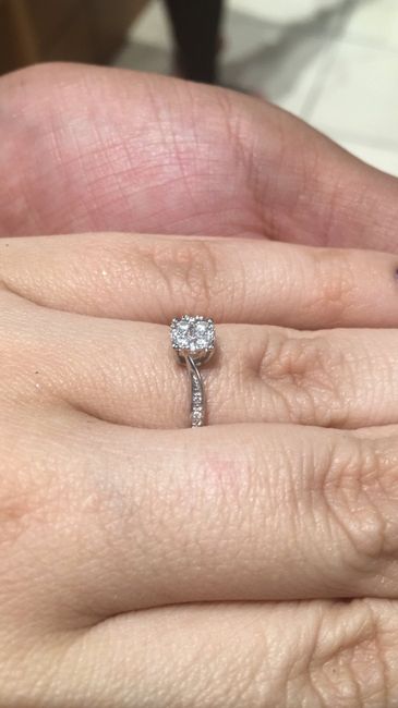  Anillo de compromiso... - 1