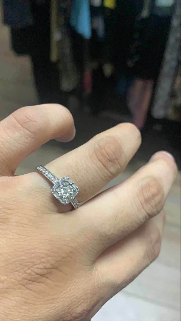 V de Viernes y de... ¡VEN a presumir tu anillo de compromiso! - 1