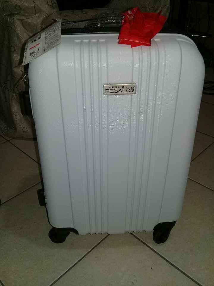  Mesa de regalos abierta - 1