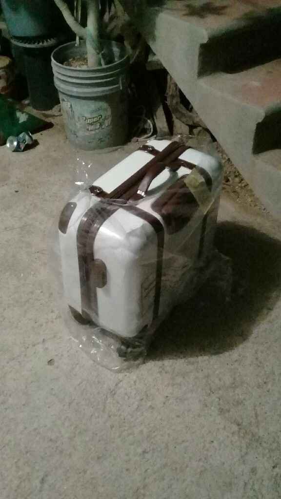  Mesa de regalos abierta - 3
