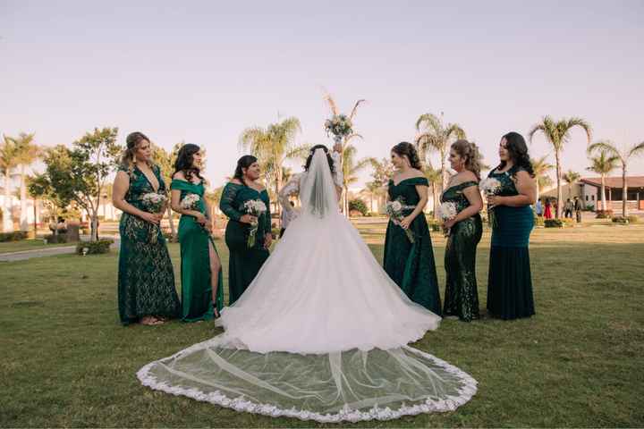 ¿Diferente o mismo diseño para las damas de honor? - 1