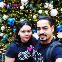 La última foto del año juntos 💑🎉🍇 - 1