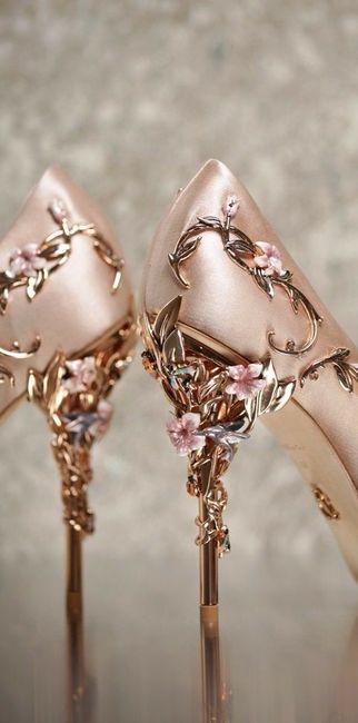 Combinación de colores en rosa y dorado. - 7