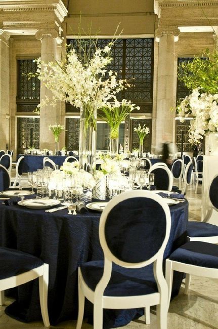 Combinaciones en negro y azul rey - 1