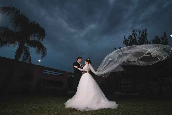 Aquí mi hermoso vestido 