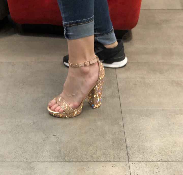Zapatillas tacón ancho para novia. - 1