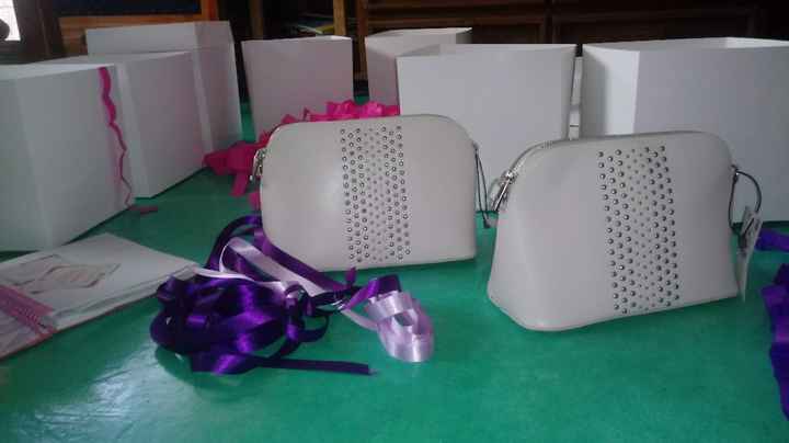 Armando cajitas para las damas 