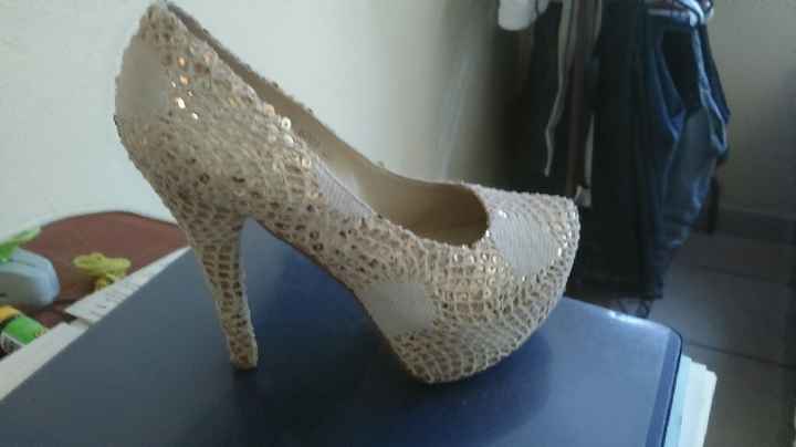 A 3 meses.  y aún indecisa con las zapatillas - 1