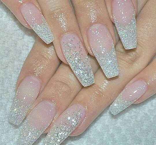 Uñas tradicionales o extravagantes....... - 10