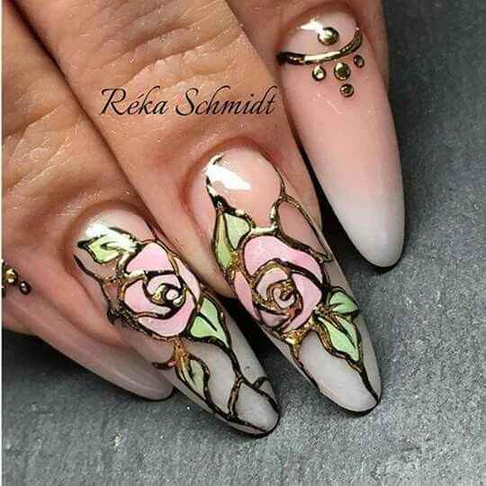 Uñas tradicionales o extravagantes....... - 14