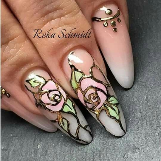 Uñas tradicionales o extravagantes....... - 14