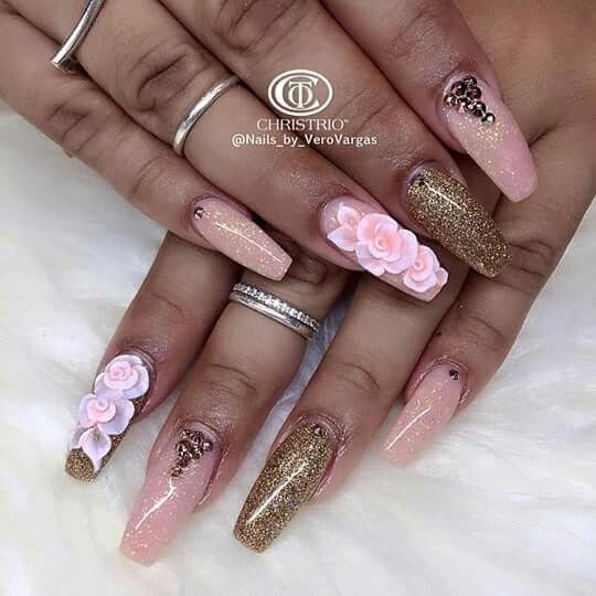 Uñas tradicionales o extravagantes....... - 20