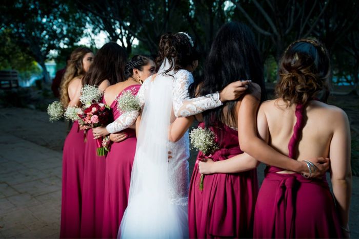 damas que no ayudan - 1