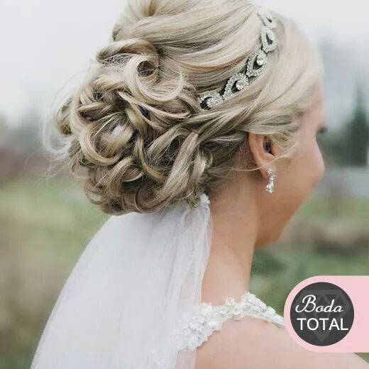 ¿Qué tocado eliges para novias mochileras? - 1