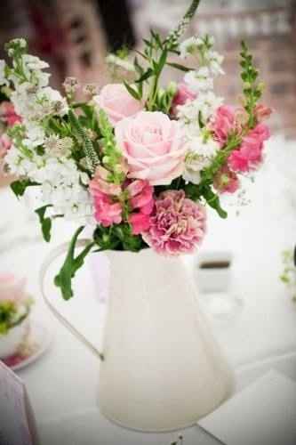 Jarras como centro de mesa