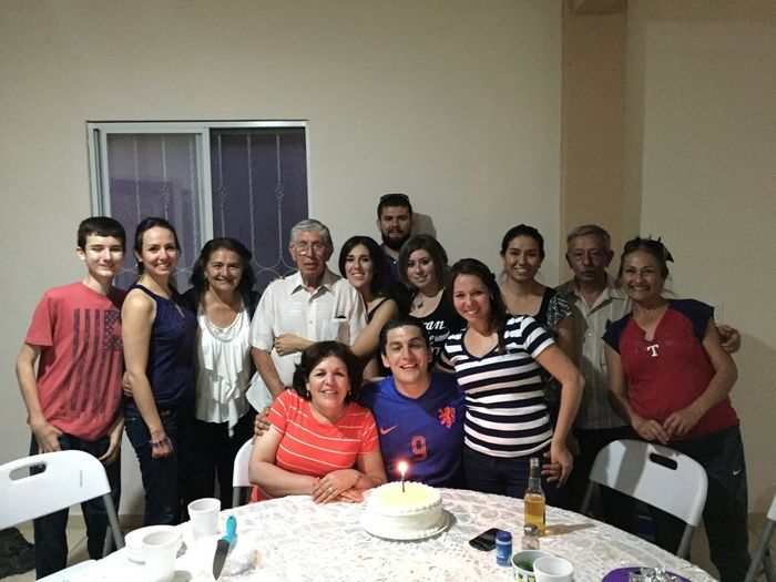 Dos familias se convierten en una - 3