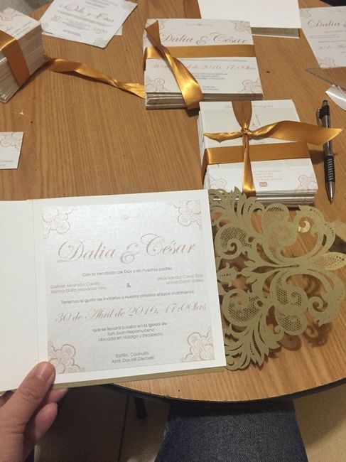 Enseñenme sus invitaciones. - 2