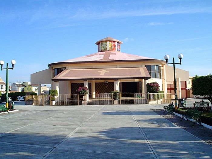 parroquia san rafael arcangel