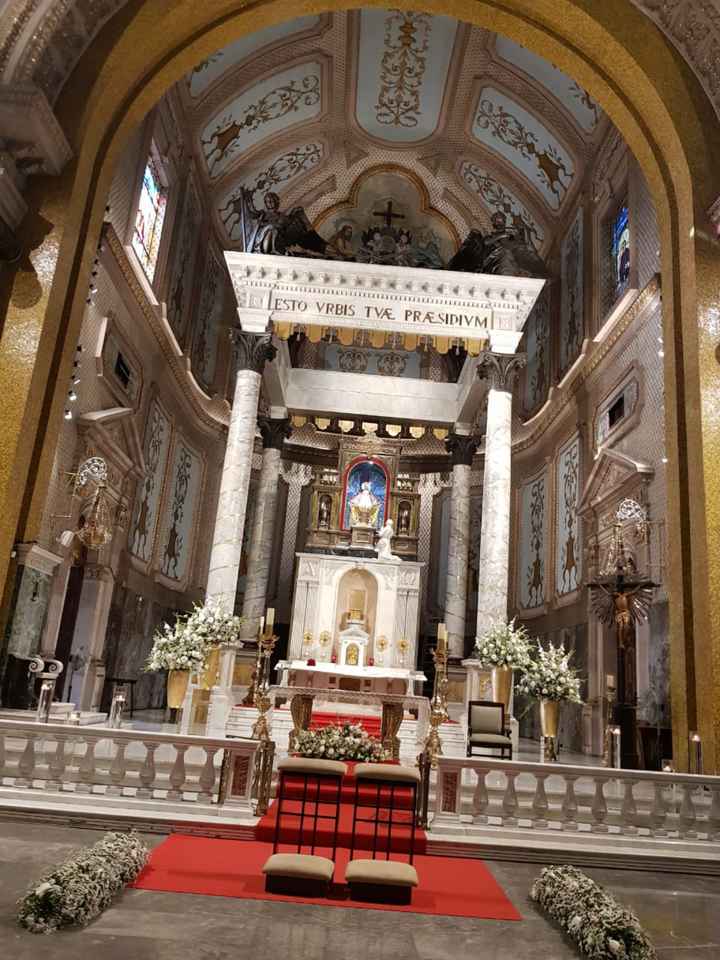 Flores de la iglesia ⛪😫😫😫 - 4