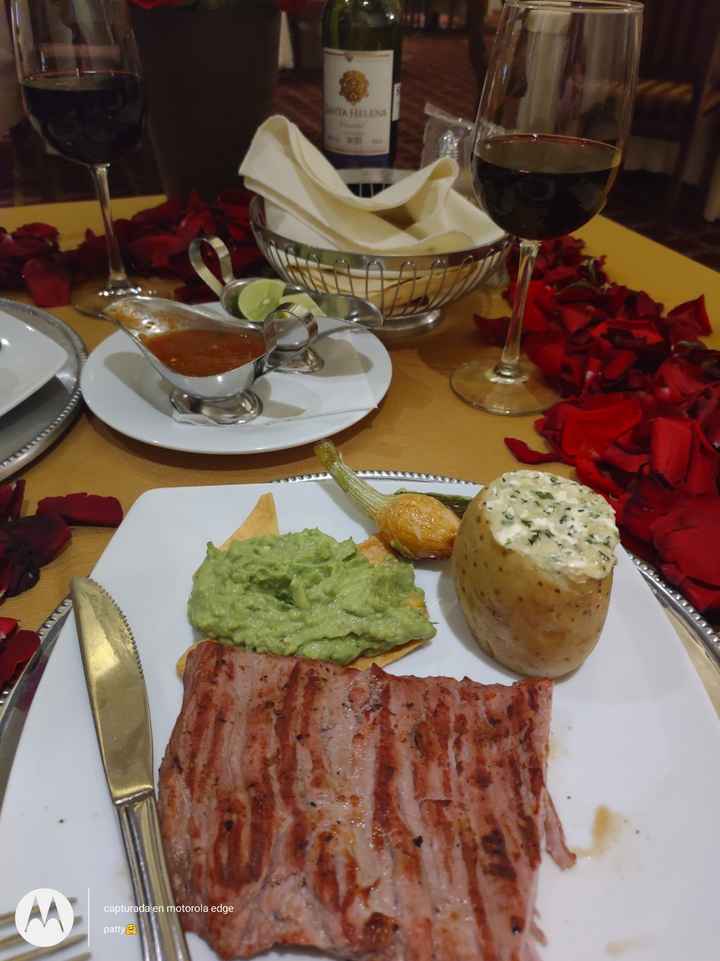 📷Publica una foto de algo que tú y tu amor hayan comido juntos en una ocasión especial - 1
