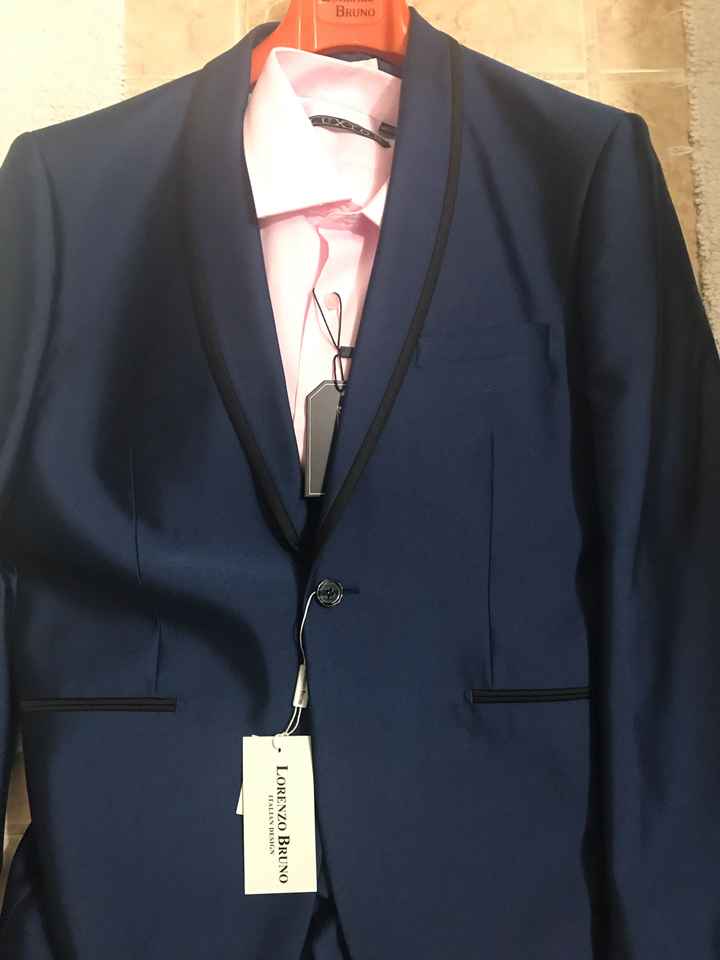 Ayuda para elejir el color de camisa de mi fm - 1