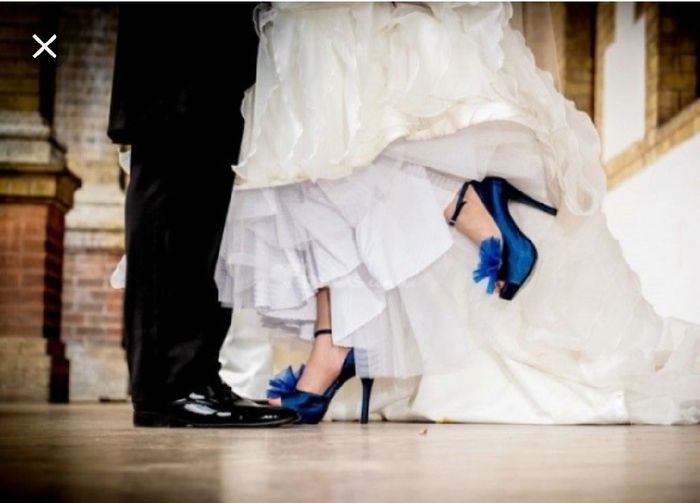 Baby blue en el calzado de la novia 💙 - 7