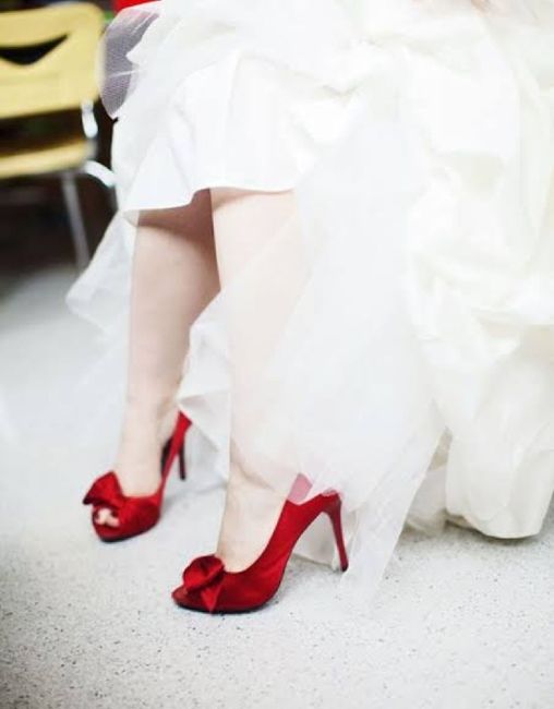 Zapatilla Blanca o Roja?? Ayudaaaaaa please!!!! - 1