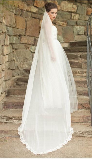 Peinado con tiara y velo 28