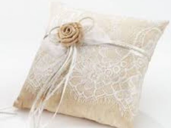 Ayuda necesito ideas para poner los alfilerillos 3