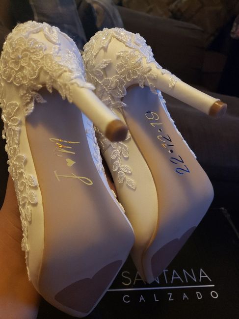 Simón dice... “muéstrame tus zapatos de novia” 1