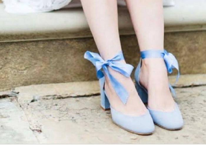 Zapatos de novia en azul 9