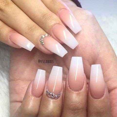 Uñas para el gran día 😍 - 2
