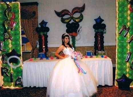 A 423 dias ya tengo el vestido......desde mi xvanera! - 2