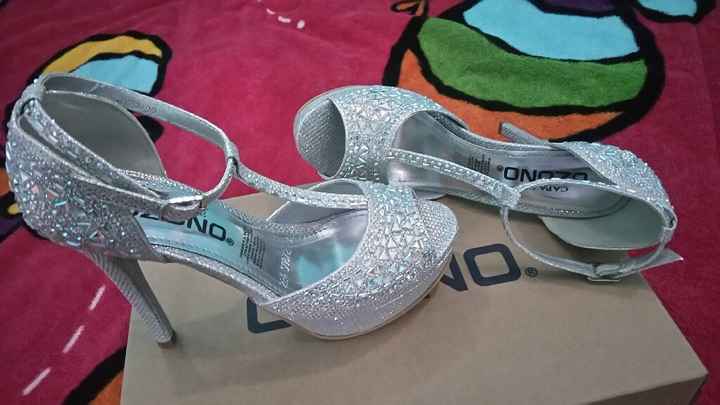 Zapatito blanco, zapatito azul....o de otro color??? - 1