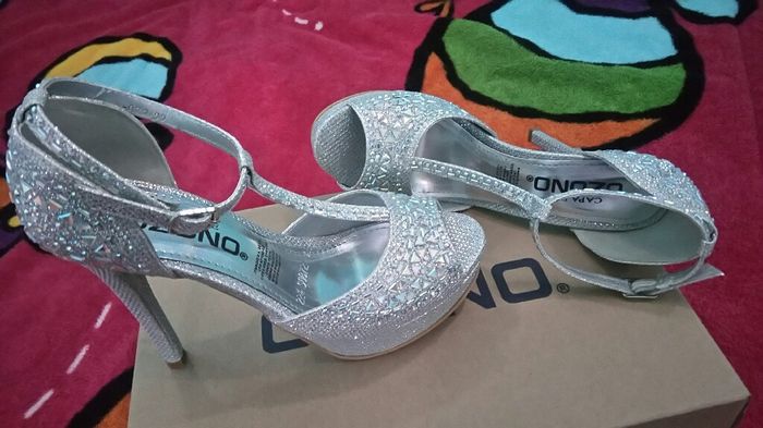 Zapatito blanco, zapatito azul....o de otro color??? - 1