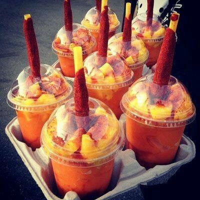 Mesa de dulces y frutas - 3