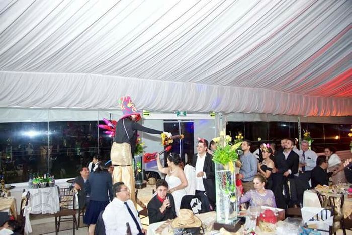 Montaje de mesas💜 - 2