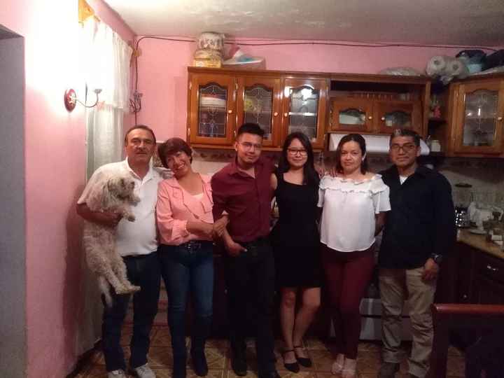 Oficialmente comprometidos 💜💜💜 - 1