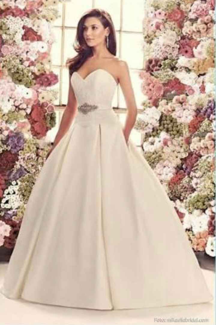 Si tu Fm tuviera que elegir tu vestido de boda.. - 1