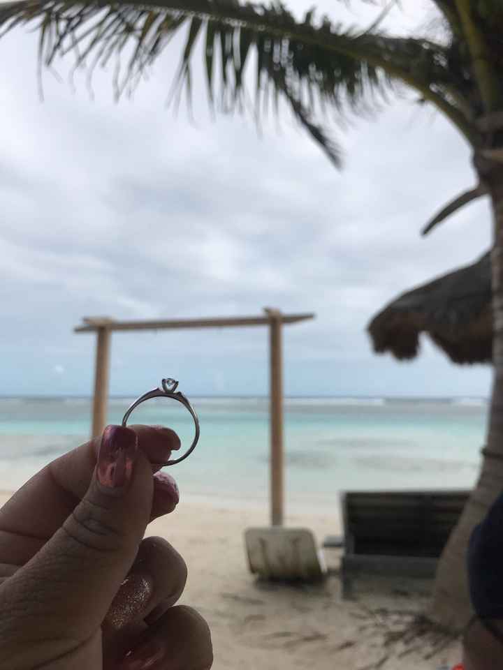 Hubiera elegido otro anillo de compromiso: ¿V o F? - 2