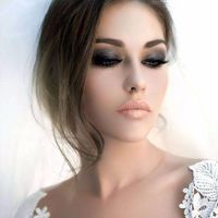 Ojos ahumados