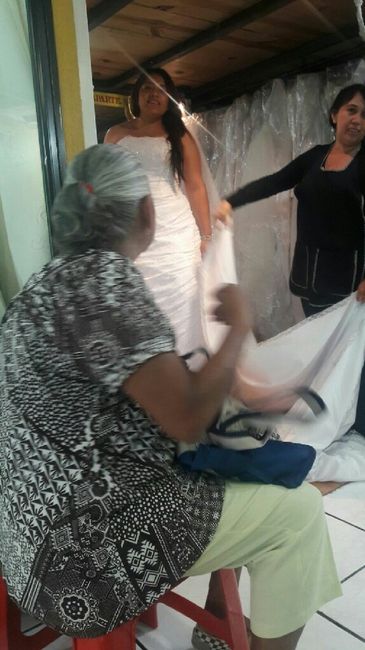 El vestido y los zapatos - 1