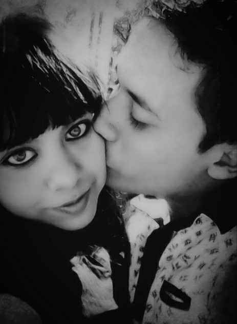 Beso y reto :el beso con tu pareja nelly - 1