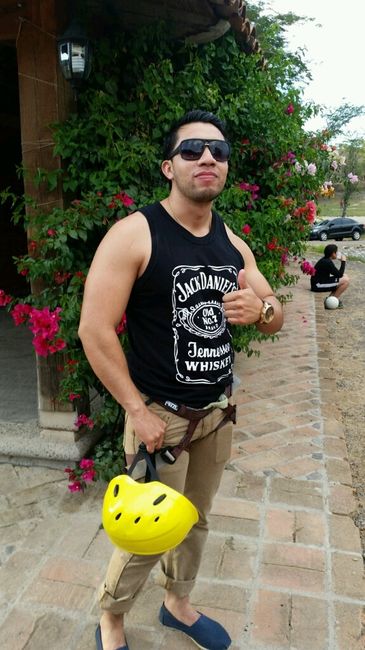 Presuman a su prometido!! - 1