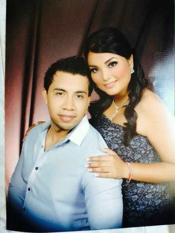 Fotos con sus prometidos!♥️ - 1