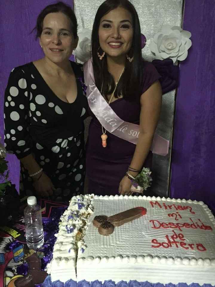 Ayer mi despedida de soltera. - 1