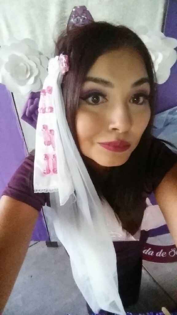 Ayer mi despedida de soltera. - 10