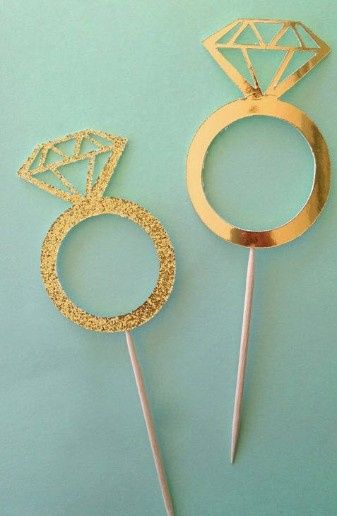 Cake topper