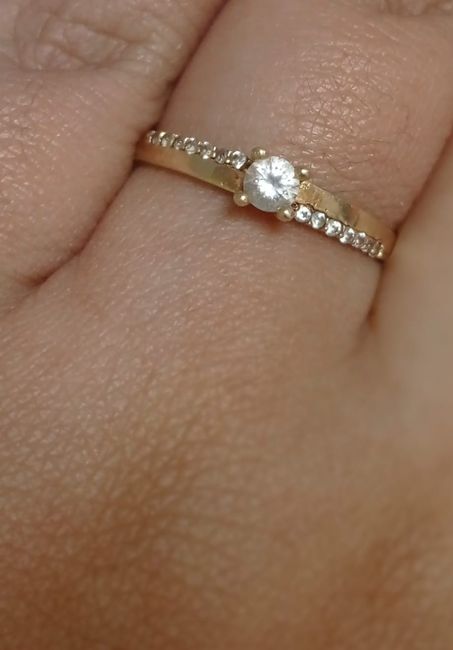 ¡Enséñanos el anillo de compromiso! 💍 20